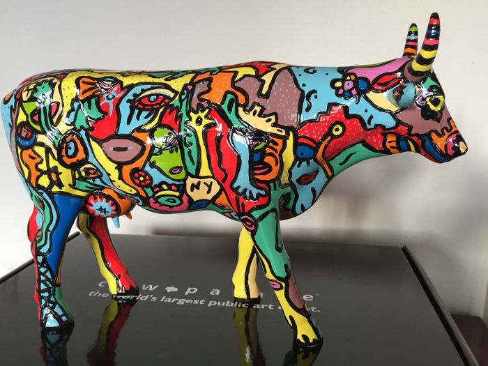 "COW PARADE L MOO YORK CELEBRATION ART 46358"